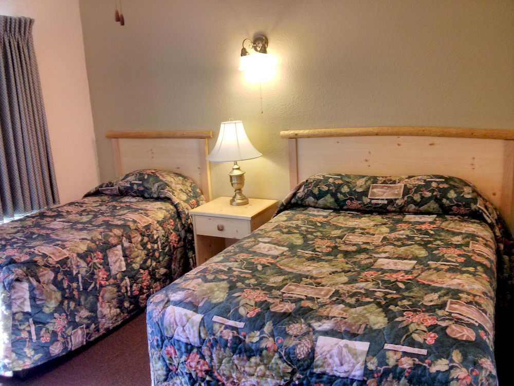 Green Gables Motel & Suites Burney 外观 照片